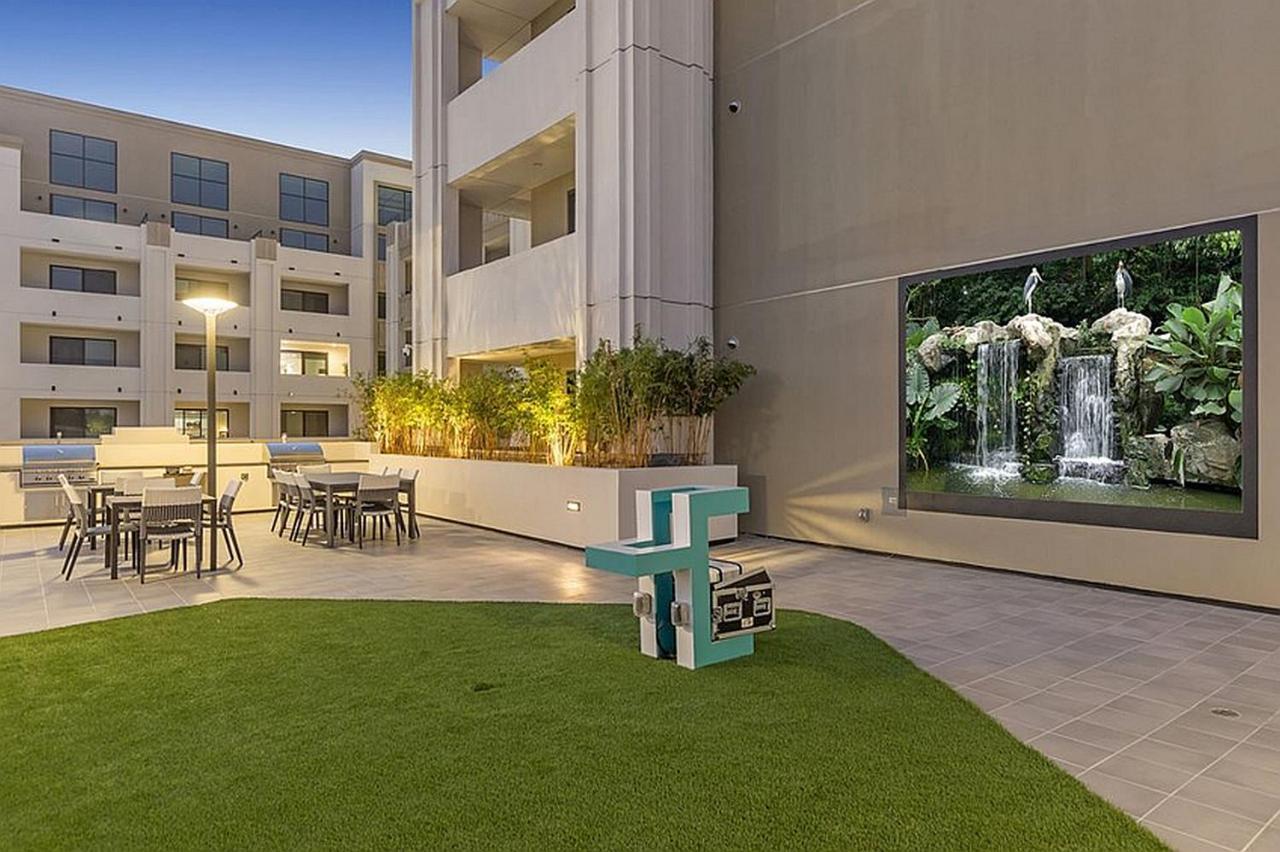 One Lux Stay At The Mansfield Miracle Mile Los Angeles Bagian luar foto